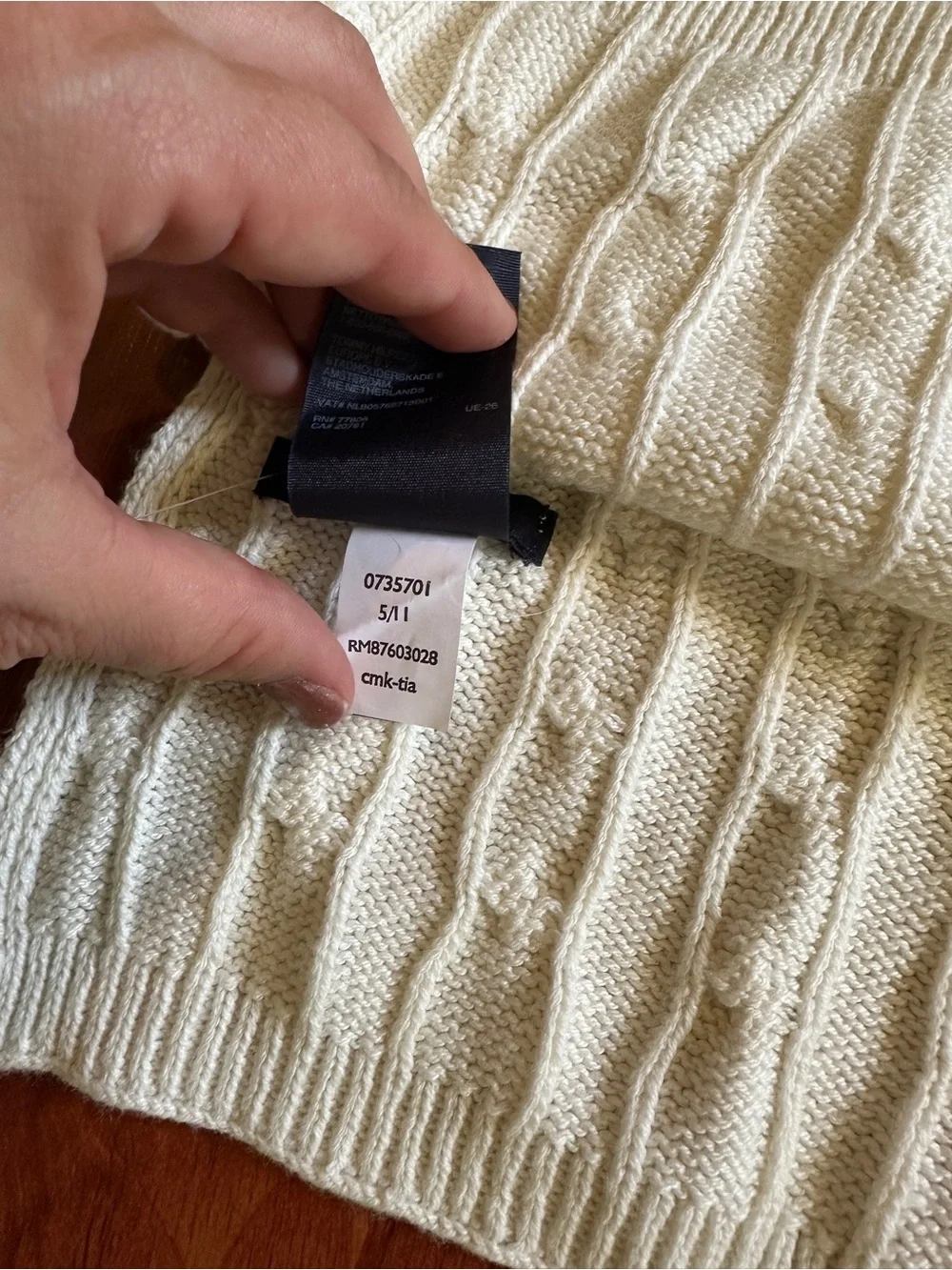 Tommy Hilfiger Off-White Cable Knit Scarf
